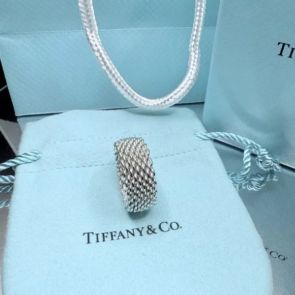 Tiffany & Co. Somerset Mesh Ring Flexible – 925 10mm wide Size 5 Retired Edition - Picture 5 of 8